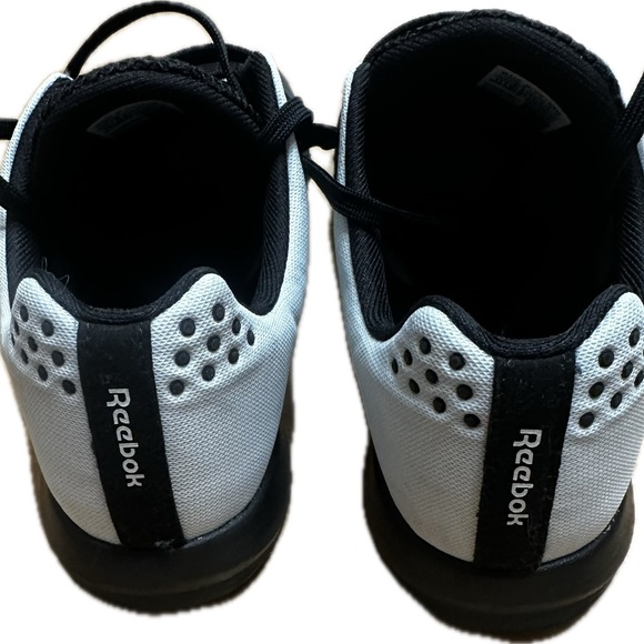 Reebok Mesh Sneakers in Black and White - Picture 5 of 6
